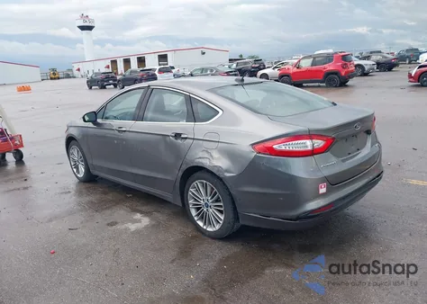 2013 Ford Fusion Se z USA, uszkodzony, nr VIN 3FA6P0HRXDR154896